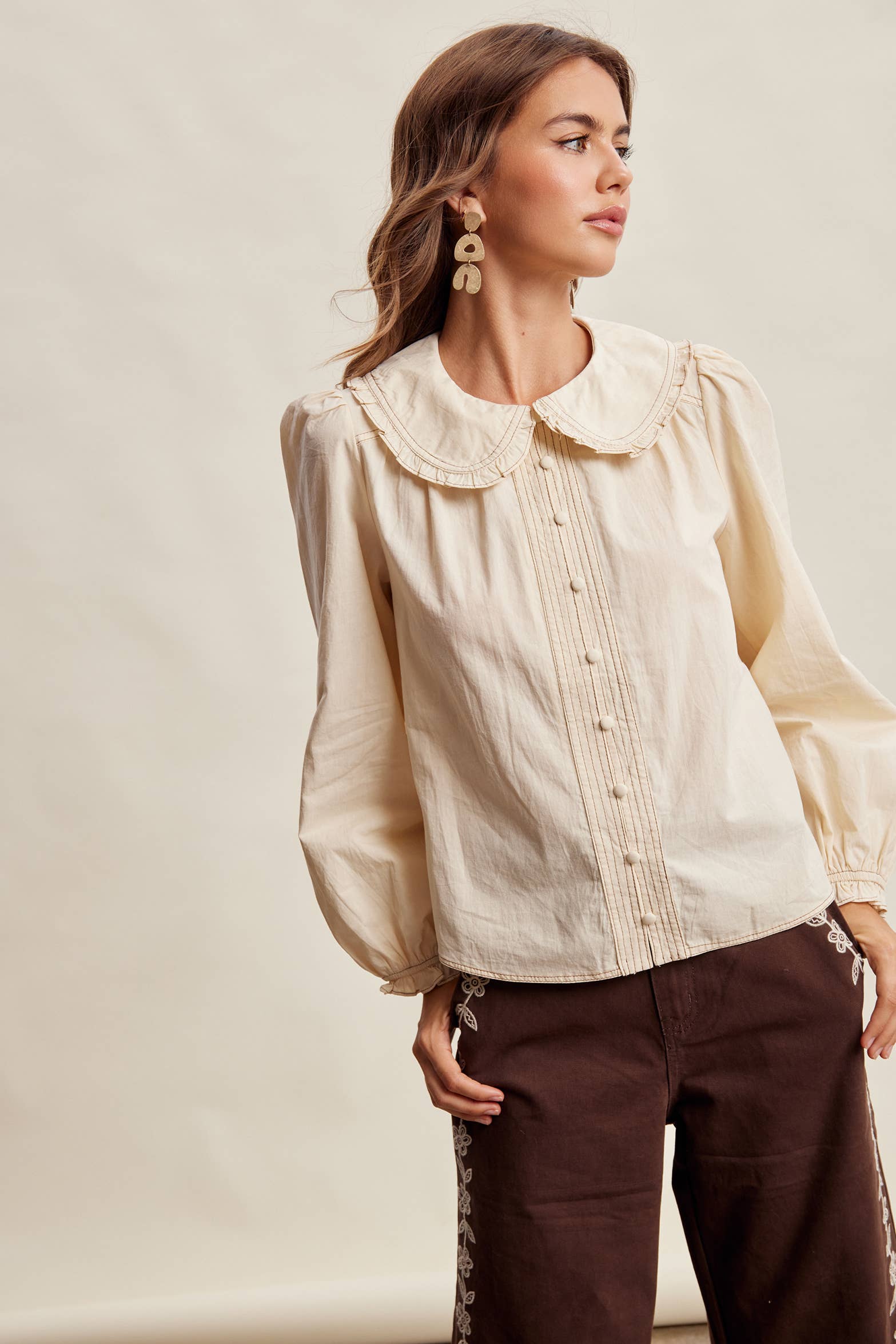 Contrast Stitch Ruffle Collar Cotton Blouse