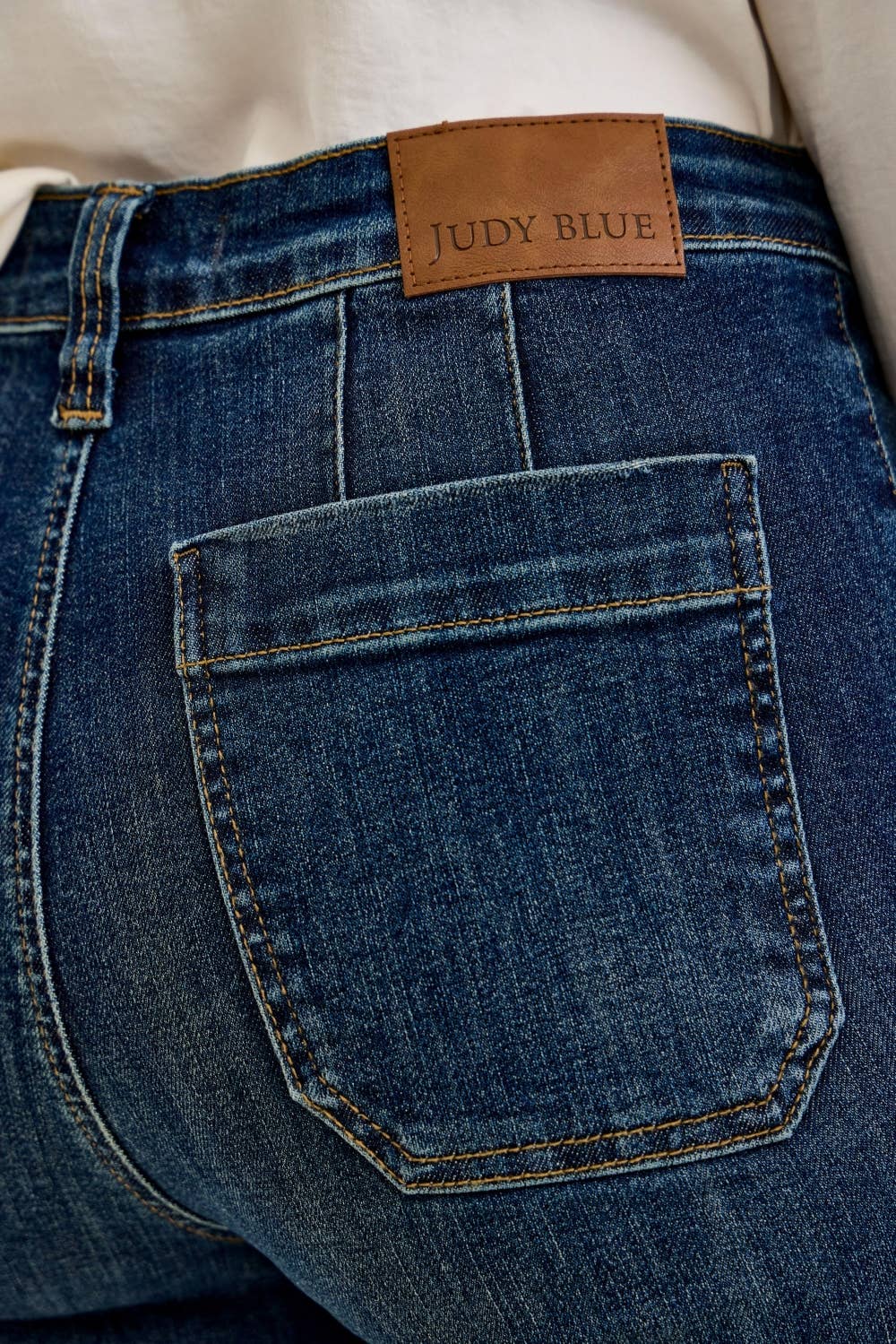 HW Wide Crop Utility & Patch Pocket