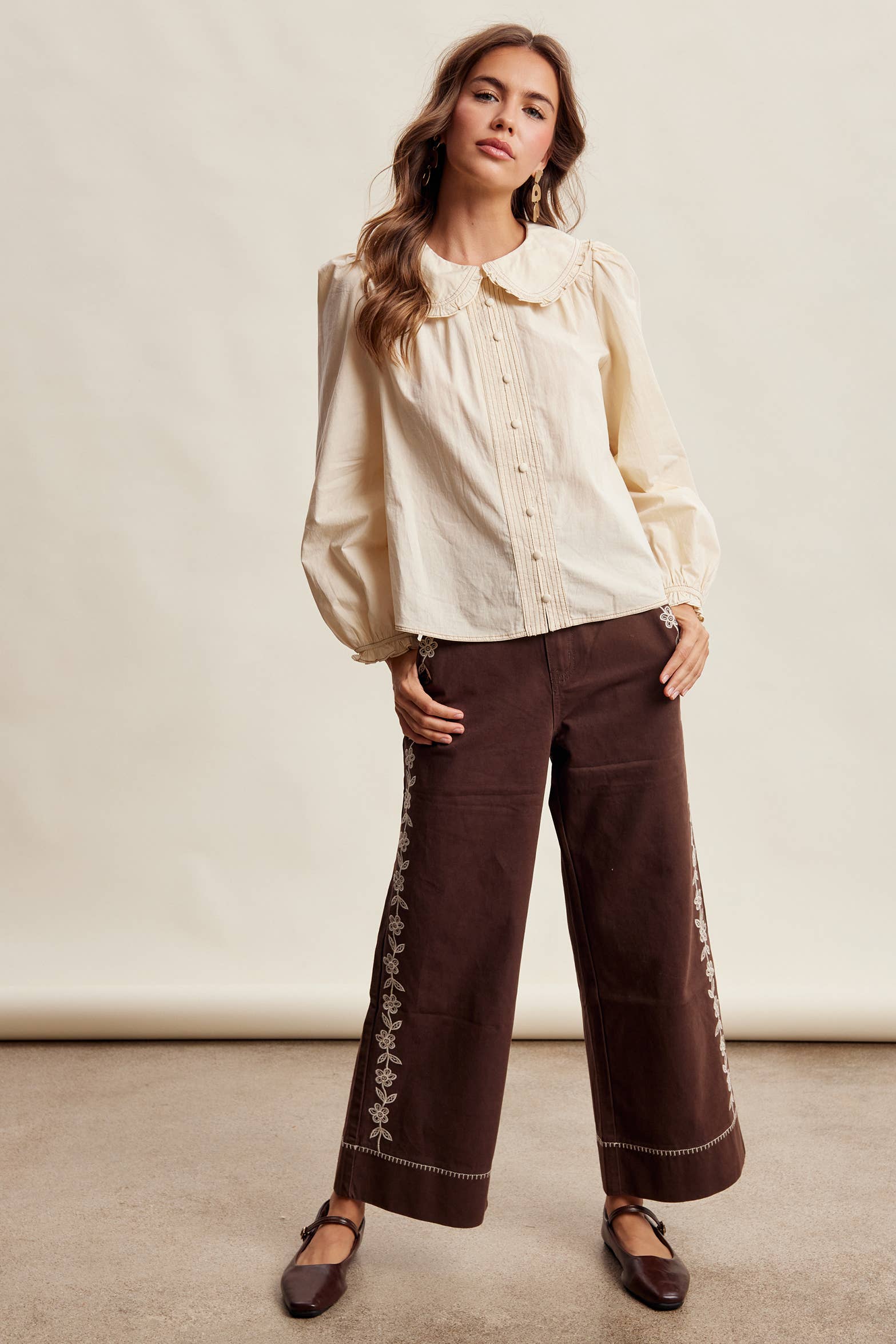 Contrast Stitch Ruffle Collar Cotton Blouse