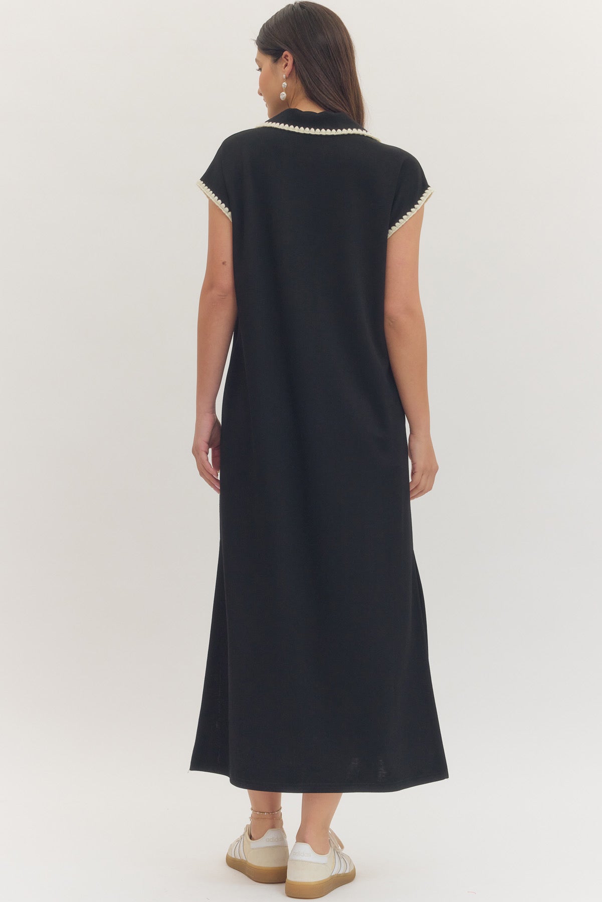 CONTRAST TRIM V-NECK MIDI DRESS