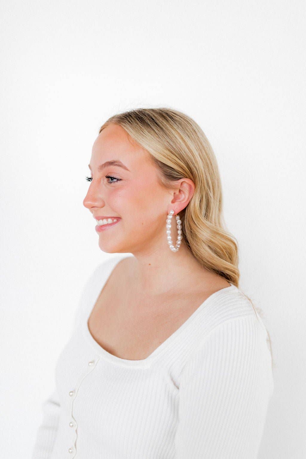 Jodi - Hoop Earrings
