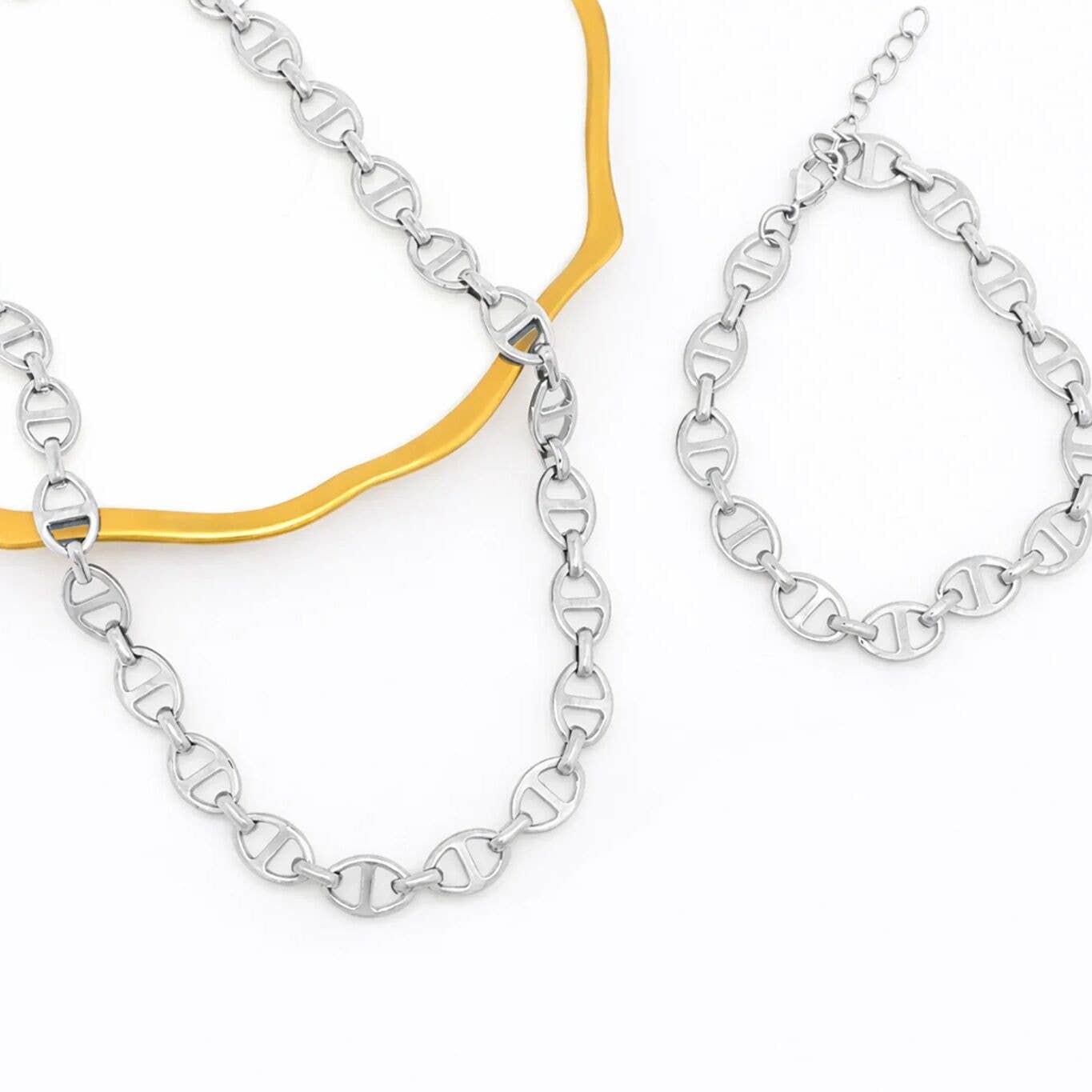 18K Gold PVD Stainless Steel Thick Oval Chain Necklace