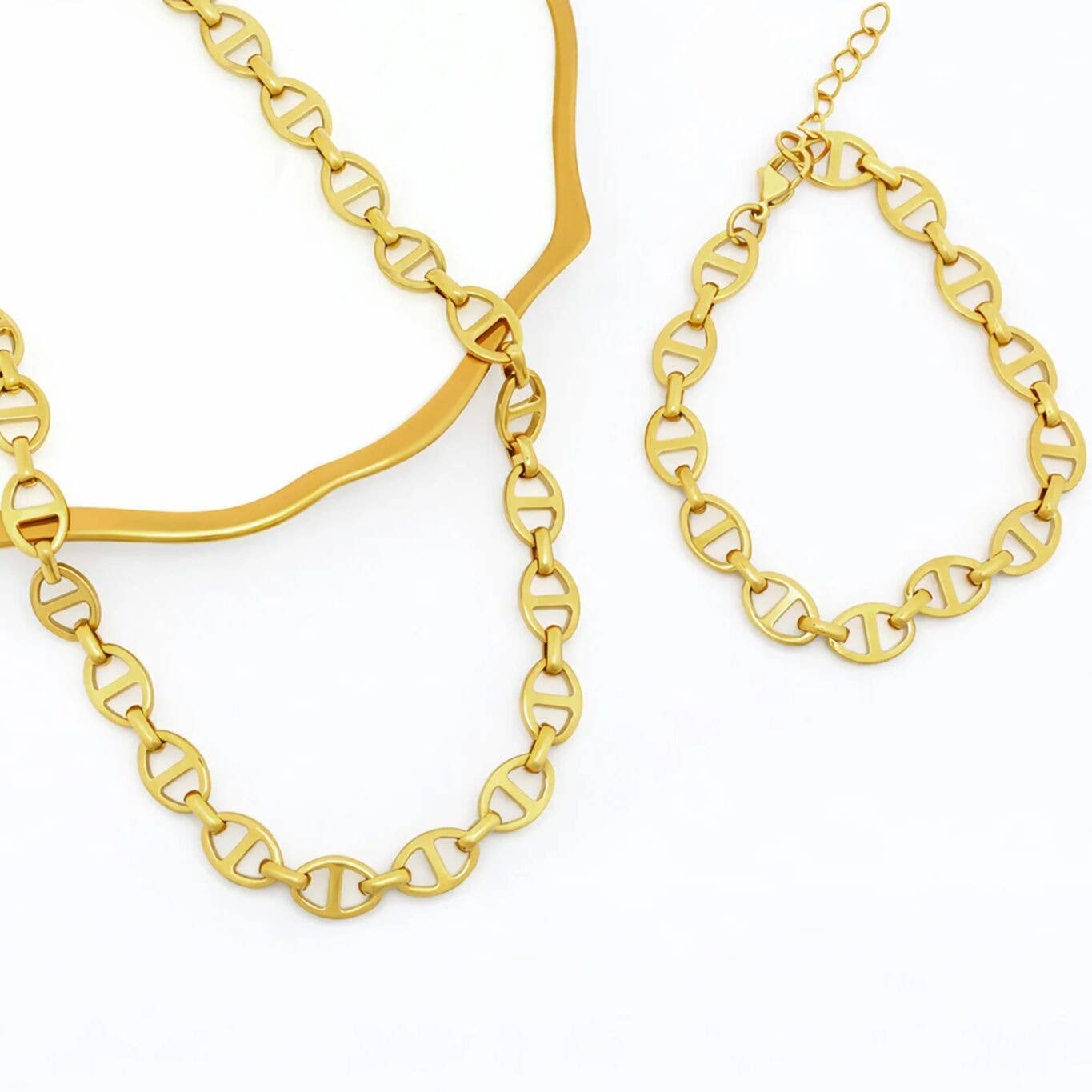 18K Gold PVD Stainless Steel Thick Oval Chain Necklace