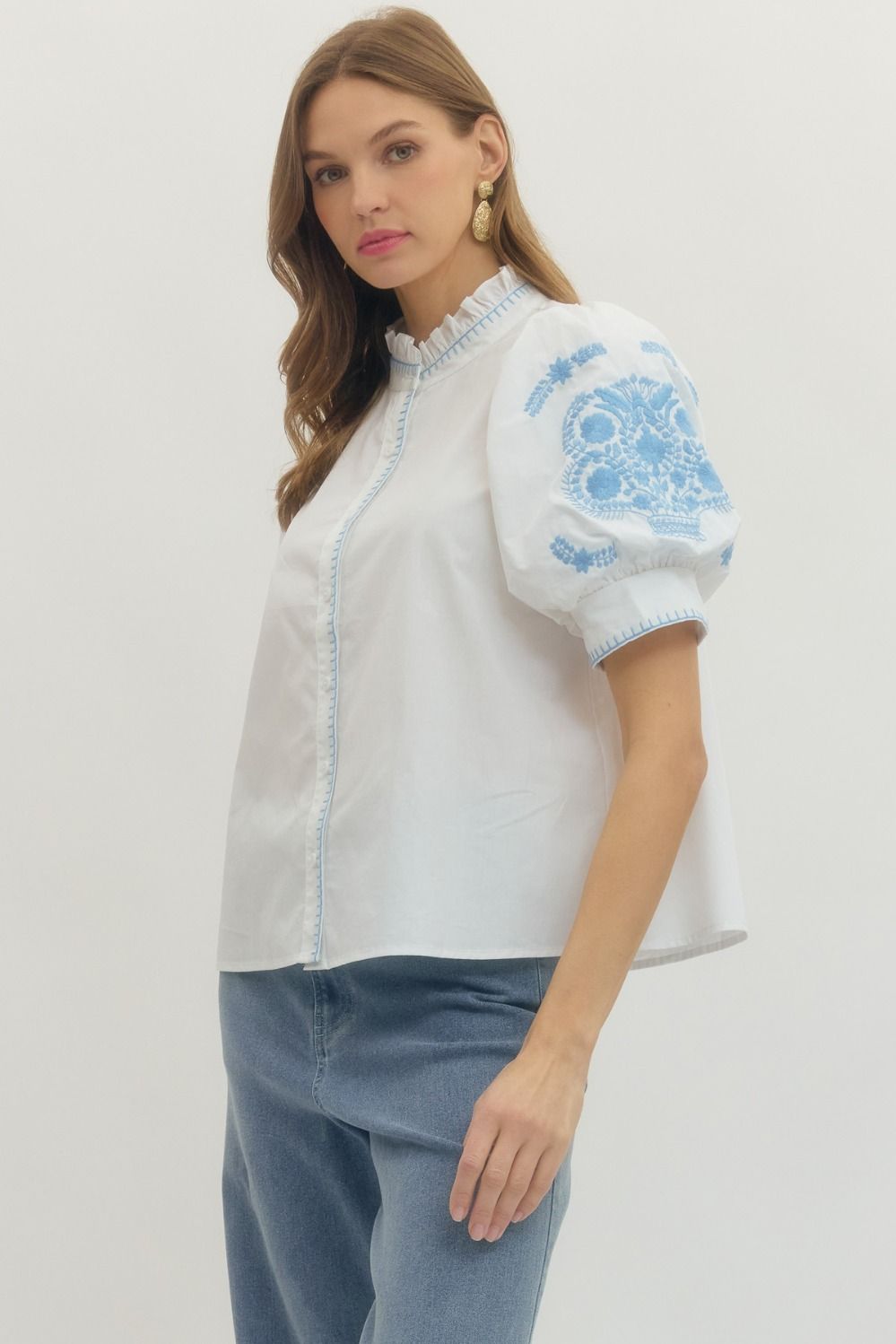 Floral Embroidered Puff Sleeve Top